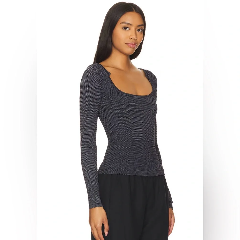 Intimately FP Clean Slate Seamless Layering Top In Black NWT - Picture 2 of 7